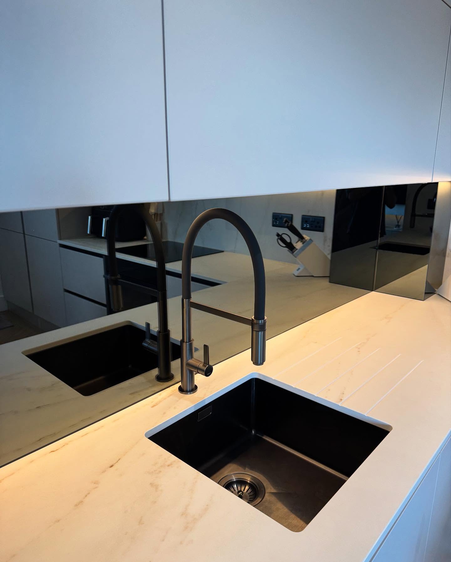 Black kitchen sink faucet