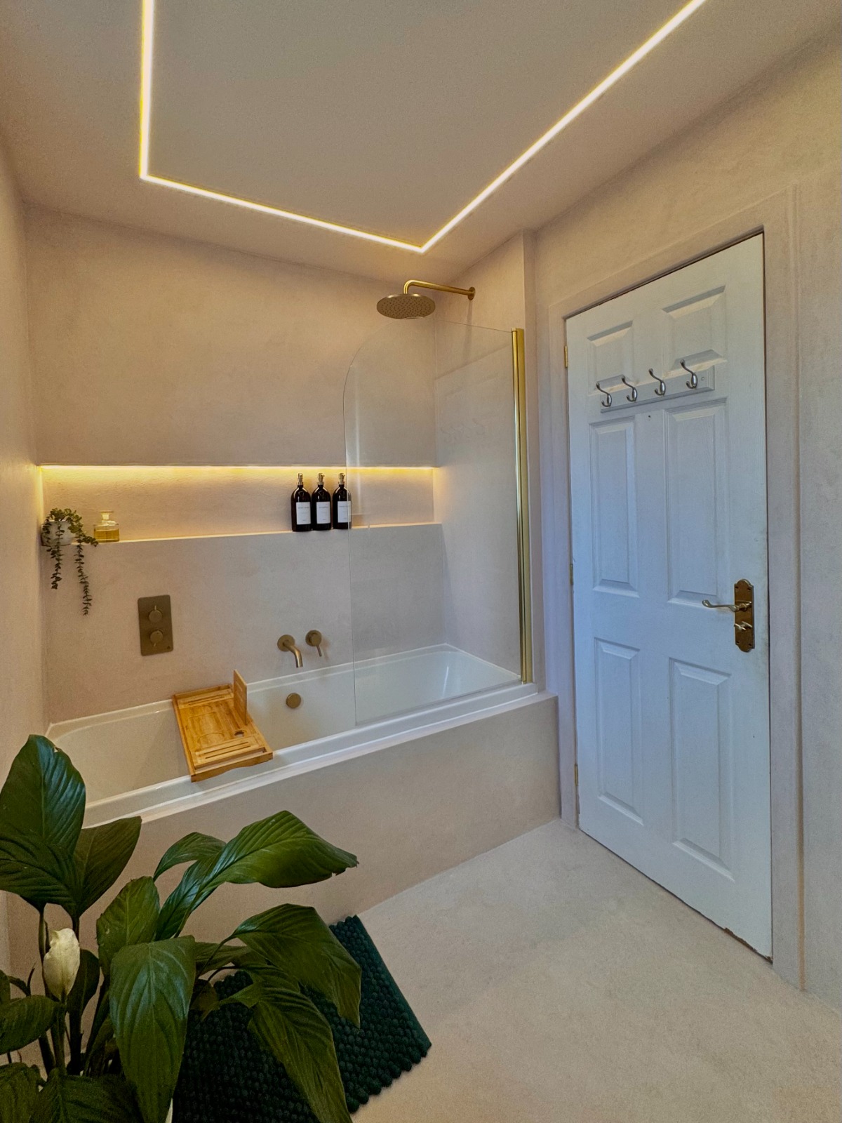 Microcement Bathroom Overview