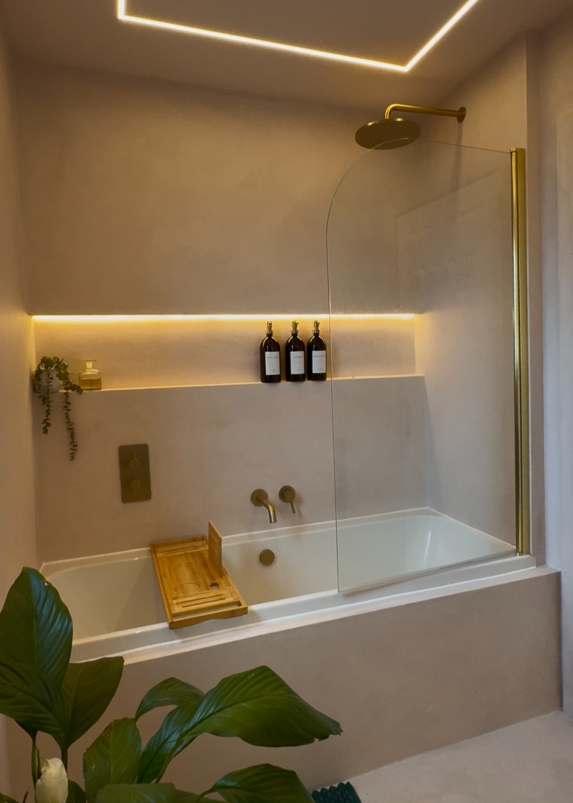Walk-in Shower with Bronze Fittings