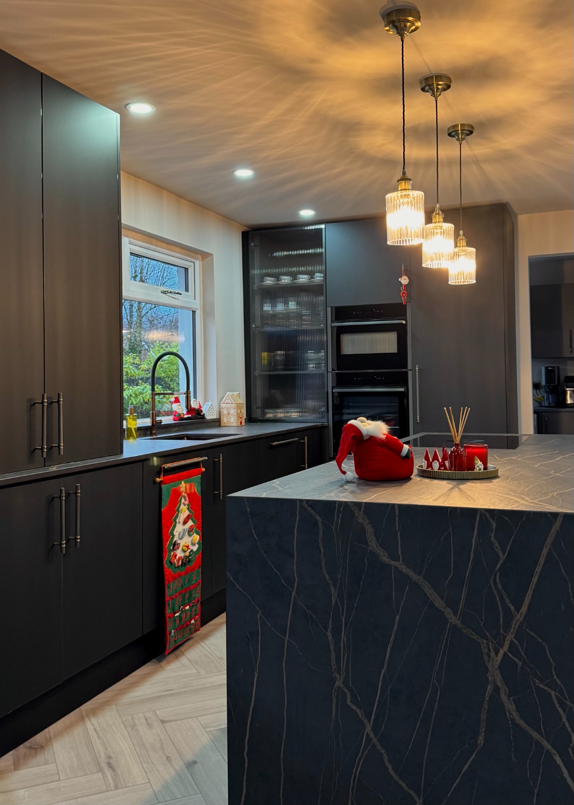 Waterfall Edge and Pendant Lighting Profile