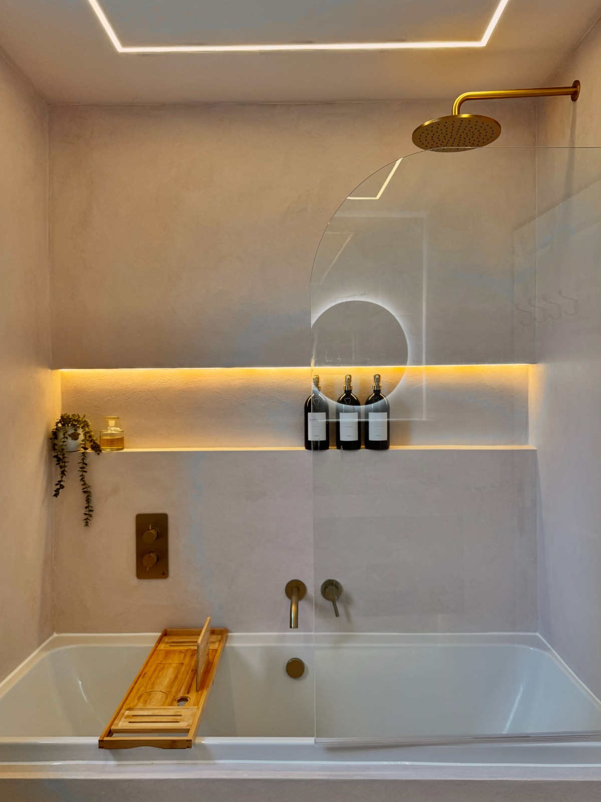 Microcement Surround & Dark Hardware