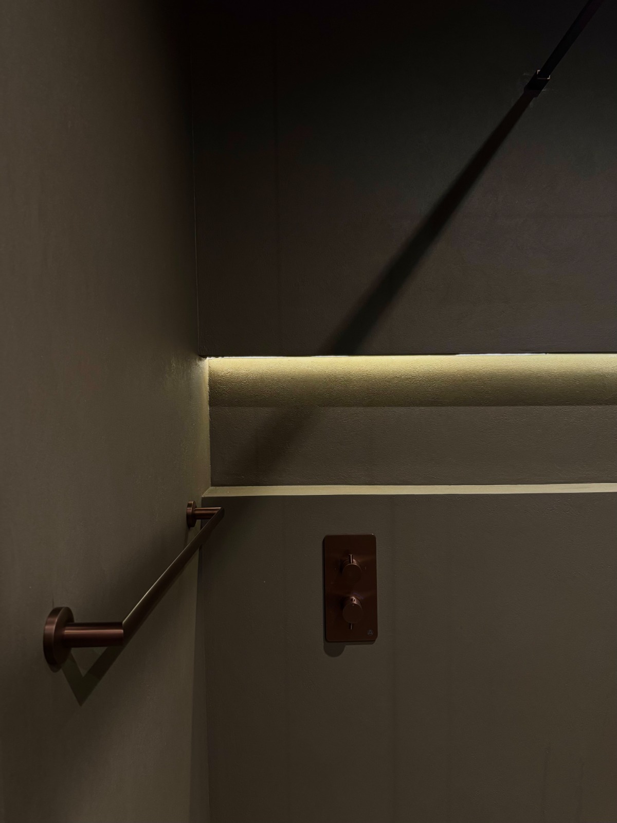 Dimmable Ambient LED Lighting Detail