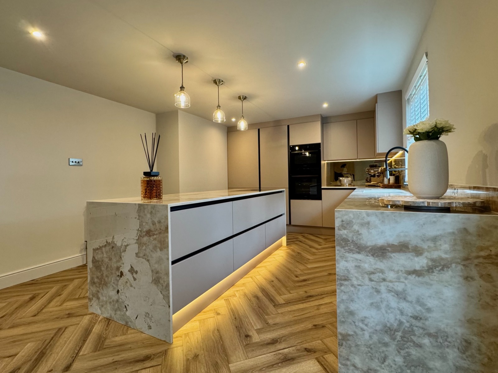 Transition to Adjoining Living Area
